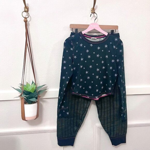 NWOT Intimately Free People Grey Thermal Snowflake Pajama Set Size S - Picture 1 of 12